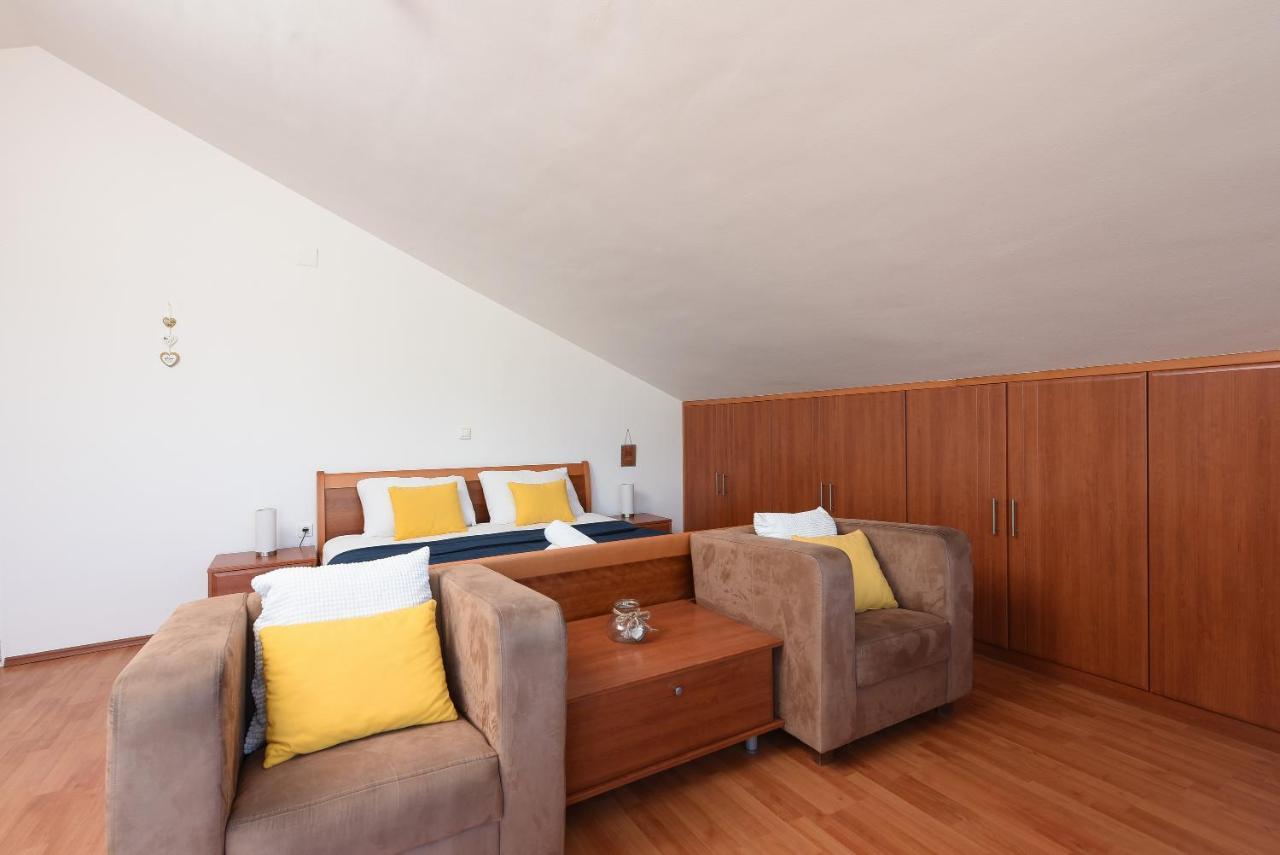 Sunset Beach Suites Kožino エクステリア 写真